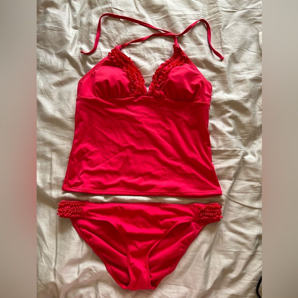Gap Body pink ruffle tankini